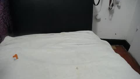 Snapshot of thaly_pervert chatting on 30, 7, 2026 Thalia online show from 30, 7, 2026