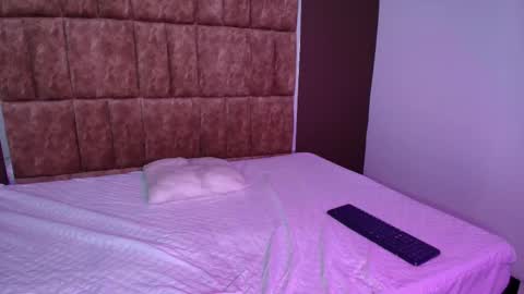 Snapshot of thamara_angells chatting on 25, 10, 2025 Thamara online show from 25, 10, 2025