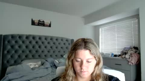 thatprettyblondegirl online show from 4, 3, 2025