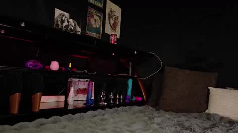 Snapshot of thatsimlady chatting on 17, 12, 2025 Bella online show from 17, 12, 2025