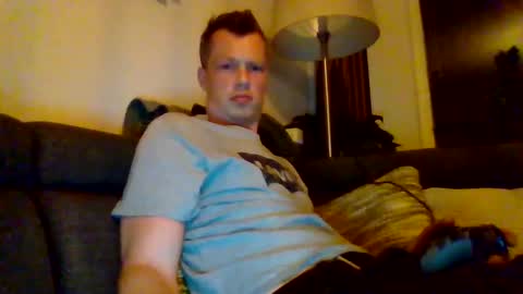 Snapshot of the___rocky200 chatting on 30, 4, 2026 Dennis online show from 30, 4, 2026