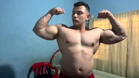 Snapshot of the_beastmuscle chatting on 9, 2, 2025 beast online show from 9, 2, 2025