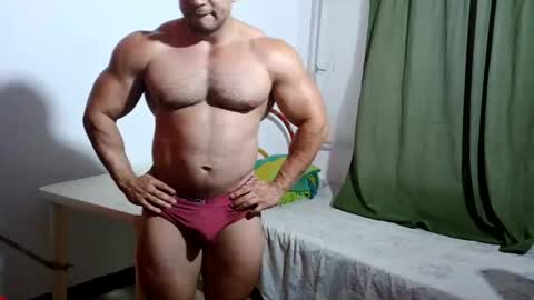 Snapshot of the_beastmuscle chatting on 16, 9, 2025 beast online show from 16, 9, 2025