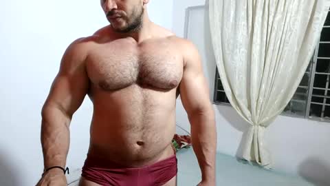 Snapshot of the_beastmuscle chatting on 6, 10, 2025 beast online show from 6, 10, 2025