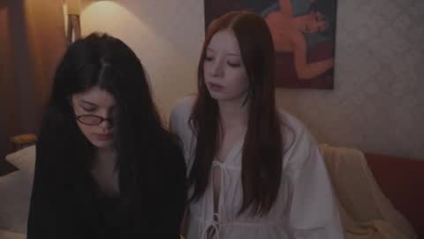 Snapshot of the_cure___ chatting on 14, 12, 2025 EllaLyn online show from 14, 12, 2025