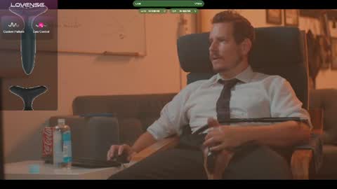 Snapshot of the_dilf chatting on 9, 7, 2026 The DILF - online show from 9, 7, 2026