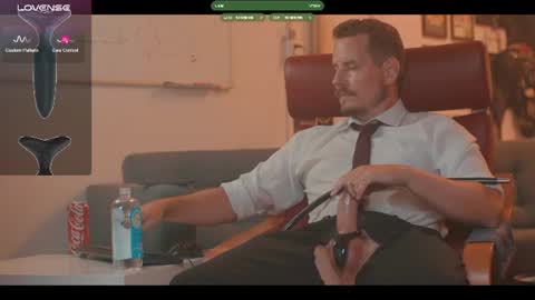 Snapshot of the_dilf chatting on 7, 8, 2026 The DILF - online show from 7, 8, 2026