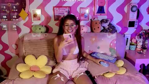 Snapshot of the_girl_with_the_red_hai chatting on 21, 11, 2025 zoe online show from 21, 11, 2025