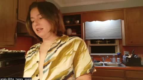 MATERNITY LEAVE  online show from 13, 4, 2026