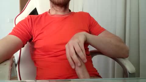 Snapshot of the_hard_baguette chatting on 11, 10, 2025 La Baguette dure online show from 11, 10, 2025