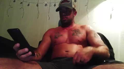 Snapshot of the_mikaelsons chatting on 5, 11, 2025 The Mikaelsons online show from 5, 11, 2025