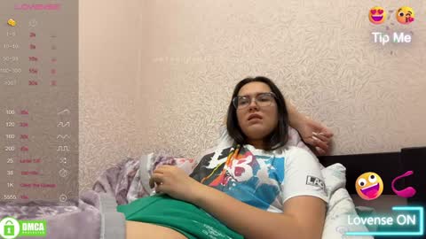 Alice online show from 3, 2, 2025