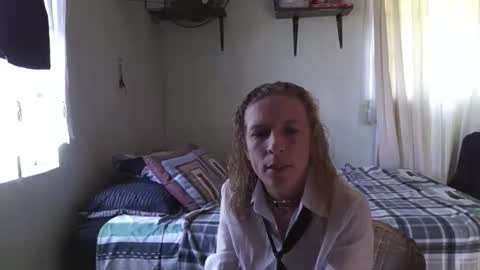 Snapshot of the_sinn_duo chatting on 22, 10, 2025 Sinn Fairy Levi Sinn online show from 22, 10, 2025