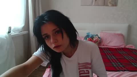 Snapshot of the_slutty_fox chatting on 7, 7, 2026 the_slutty_fox online show from 7, 7, 2026