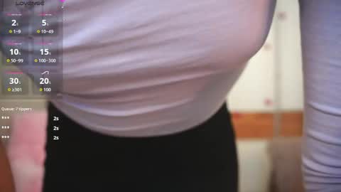 My name is Cynthia and Im very happy to see you in my sweet room  online show from 14, 4, 2026