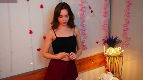 My name is Cynthia and Im very happy to see you in my sweet room  online show from 26, 4, 2026