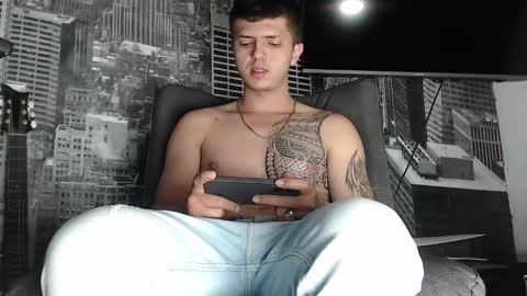 Snapshot of theangelmiguel chatting on 15, 12, 2024 Miguel Angel online show from 15, 12, 2024