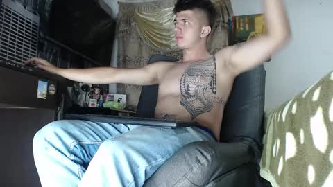 Snapshot of theangelmiguel chatting on 3, 2, 2025 Miguel Angel online show from 3, 2, 2025