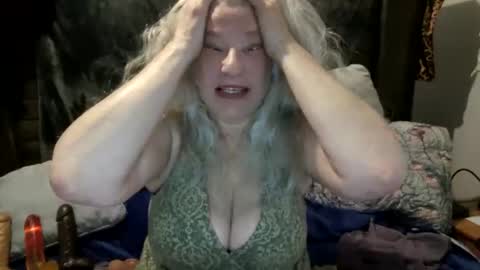 The Arctic Milf online show from 25, 4, 2026