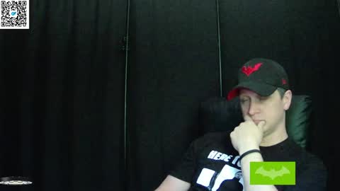 Snapshot of thebatandthecat10 chatting on 8, 5, 2026 ISABELLA or MATT online show from 8, 5, 2026