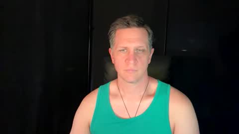 Snapshot of thebatandthecat10 chatting on 6, 6, 2026 ISABELLA or MATT online show from 6, 6, 2026