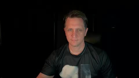 Snapshot of thebatandthecat10 chatting on 7, 6, 2026 ISABELLA or MATT online show from 7, 6, 2026