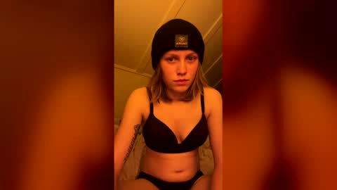 Snapshot of theborderline14 chatting on 2, 3, 2026 theborderline14 online show from 2, 3, 2026