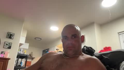 Snapshot of thebuzz777 chatting on 5, 11, 2025 theBuzz777 online show from 5, 11, 2025