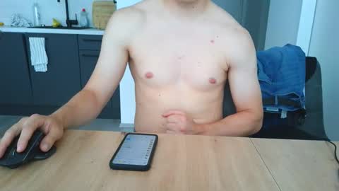 Snapshot of thecuteguy144949 chatting on 6, 6, 2026 thecuteguy144949 online show from 6, 6, 2026