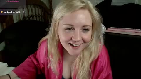 Snapshot of thedancingalien chatting on 20, 5, 2026 Kassandra Grant online show from 20, 5, 2026