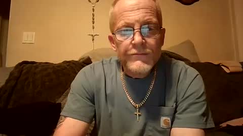Snapshot of thee_lone_boner chatting on 16, 9, 2025 Alpha online show from 16, 9, 2025