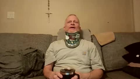 Snapshot of thee_lone_boner chatting on 25, 9, 2025 Alpha online show from 25, 9, 2025