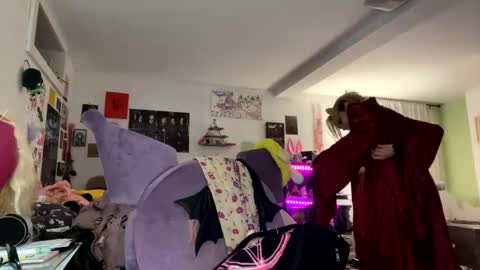 Snapshot of theeking_venus chatting on 21, 12, 2024 KIng Venus online show from 21, 12, 2024