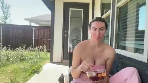 Alyssa Rhoades online show from 24, 3, 2026