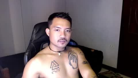 Snapshot of thefriskyasian chatting on 5, 1, 2025 Jaycee online show from 5, 1, 2025