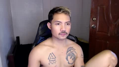 Snapshot of thefriskyasian chatting on 28, 2, 2025 Jaycee online show from 28, 2, 2025