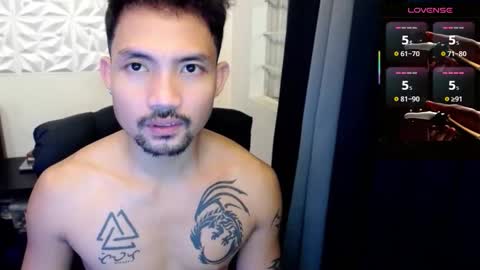Snapshot of thefriskyasian chatting on 11, 10, 2025 Jaycee online show from 11, 10, 2025