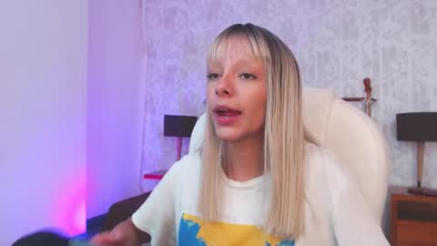 Snapshot of thegodmother_gh chatting on 5, 12, 2025 Peyton online show from 5, 12, 2025