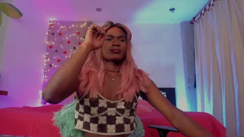 Snapshot of thegoldenbitch chatting on 9, 1, 2025 Goldie online show from 9, 1, 2025