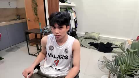 Green online show from 5, 1, 2025