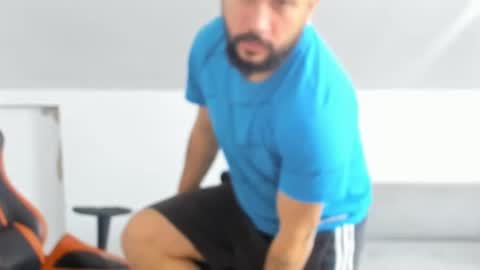 Snapshot of theguardian7 chatting on 24, 11, 2025 theguardian7 online show from 24, 11, 2025