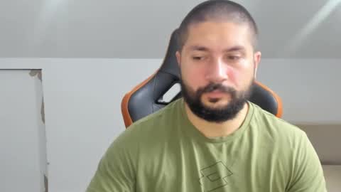 Snapshot of theguardian7 chatting on 27, 11, 2025 theguardian7 online show from 27, 11, 2025