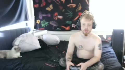 fuzzyfox online show from 20, 9, 2025