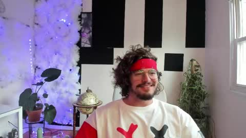 Snapshot of thejohnnystone chatting on 15, 5, 2026 Johnny Stone online show from 15, 5, 2026