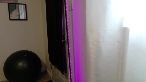 Snapshot of thekodyy chatting on 12, 11, 2025 thekodyy online show from 12, 11, 2025