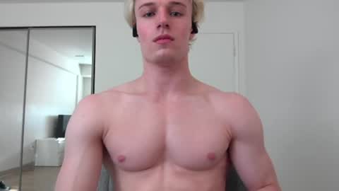Snapshot of thelevimeyers chatting on 10, 7, 2026 thelevimeyers online show from 10, 7, 2026