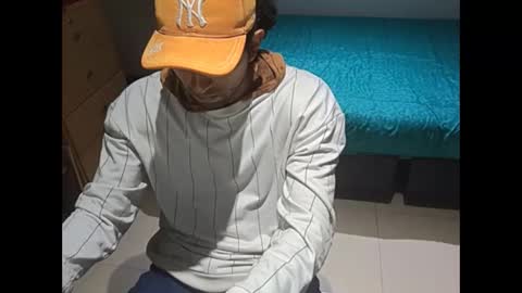 Snapshot of thelong_gutxxx chatting on 16, 4, 2026 thelong gutxxx online show from 16, 4, 2026