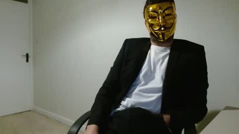 Snapshot of themaskedlondoner chatting on 4, 2, 2026 The Masked Londoner online show from 4, 2, 2026