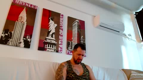Snapshot of themastercomander chatting on 19, 1, 2025 Big Alpha Daddy Master online show from 19, 1, 2025