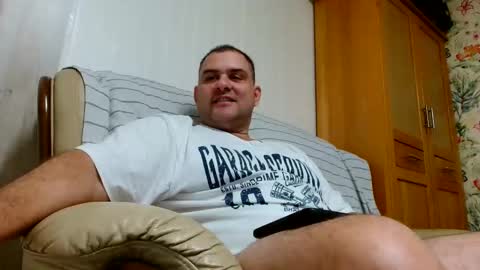 Snapshot of themastercomander chatting on 29, 10, 2025 Big Alpha Daddy Master online show from 29, 10, 2025